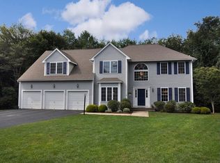 25 Mawney Brook Rd, East Greenwich, RI 02818