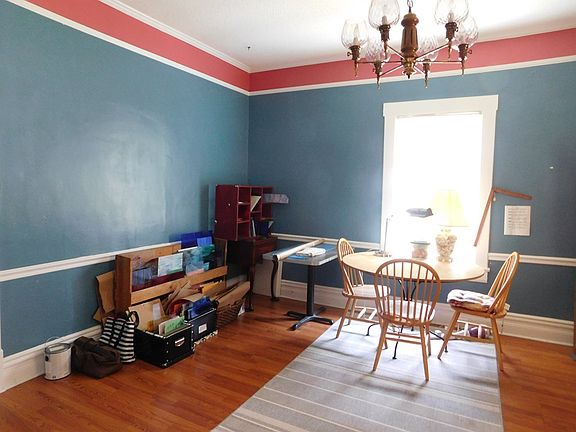 5th image of 104 Maplewood Ave