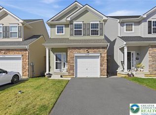 3206 W Huntington Ln, Easton, PA 18040