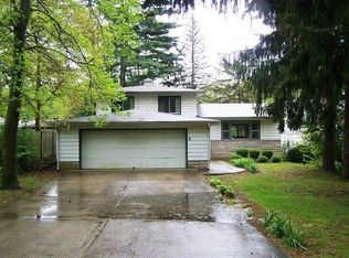 4 E Cleveland Ter, Hobart, IN 46342