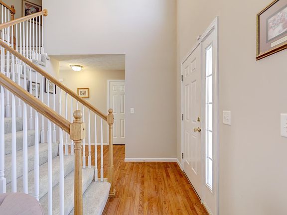 5th image of 3307 Stonebridge Dr