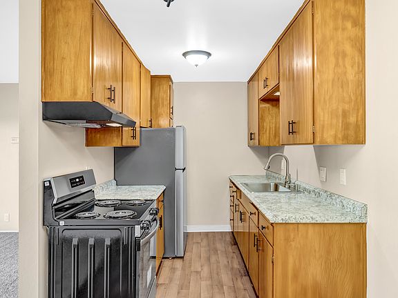 2nd image of 724 Casanova Ave #9ce41d3e4