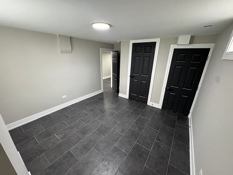 16439 Cottage Grove Ave — Photo 26