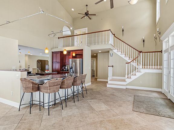 4th image of 1397 Cobb Hill Road