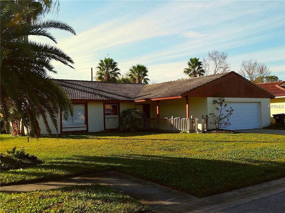 1st image of 10827 Waterford Ct