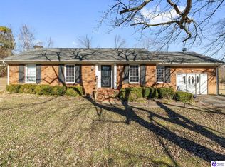 115 Green Valley Dr, Central City, KY 42330