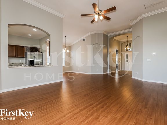 4th image of 8019 Moccasin Trail Dr