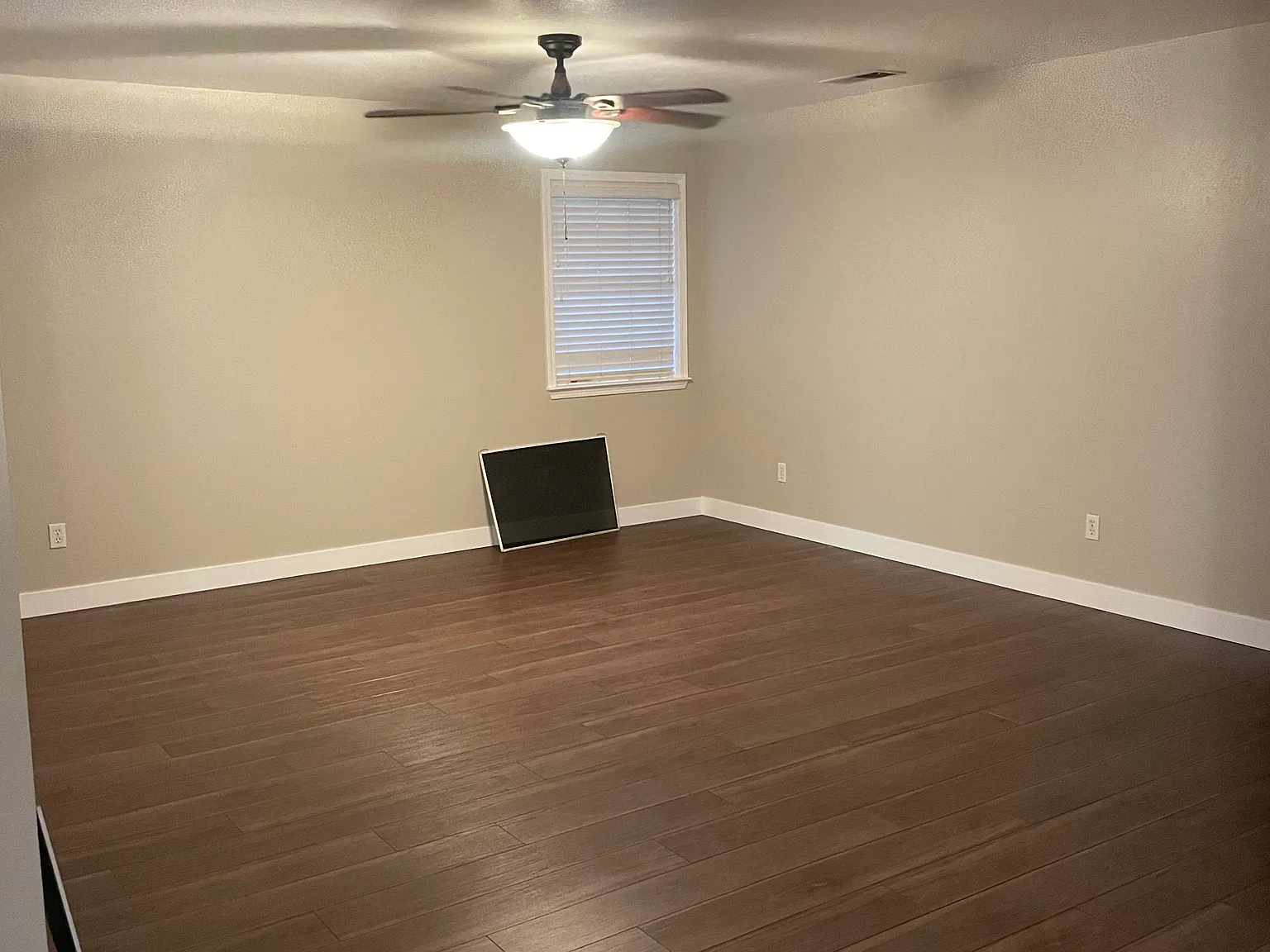 965 Montgomery Street — Photo 3