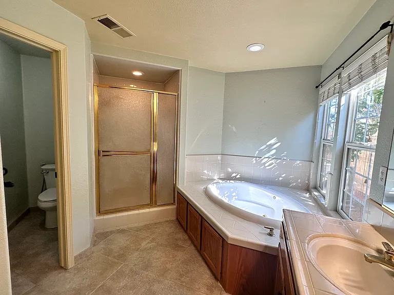 1217 Cathedral Creek Ct — Photo 11