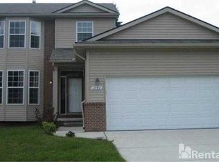 2730 Eastern Ave, Rochester Hills, MI 48307