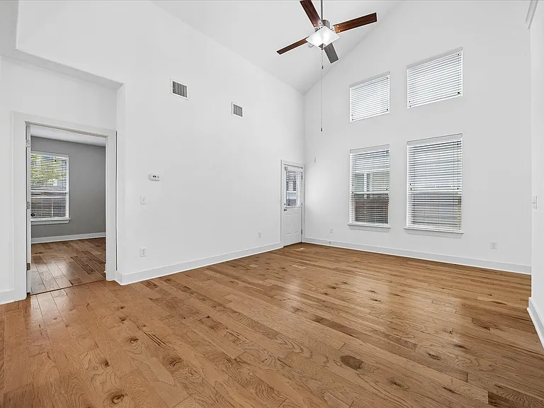 7203 Bertram Ct — Photo 13