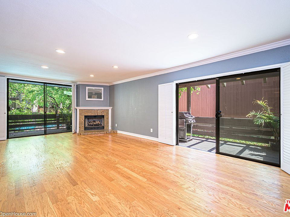 1st image of 21931 Burbank Blvd #51