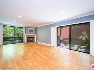 21931 Burbank Blvd #51, Los Angeles, CA 90007