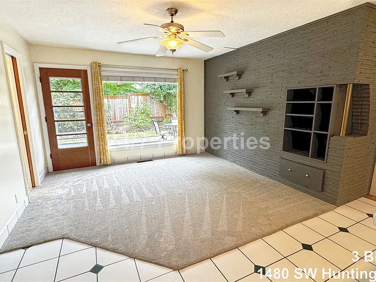 1480 SW Huntington Ave — Photo 4
