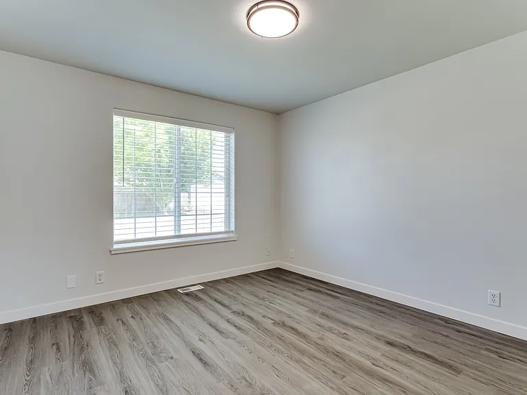 6084 Rombauer Rd — Photo 6