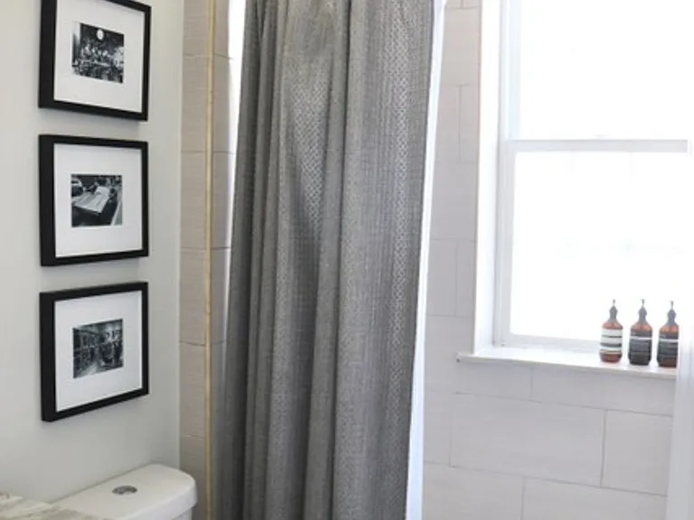 Charming Renovated Apartments in the Heart of Ardmore — Photo 9
