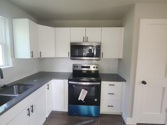 5th image of 504 W Avenue A
