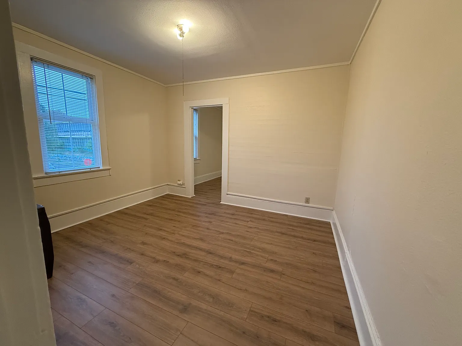 1 bed, 725 sqft, $1,800 — Photo 3