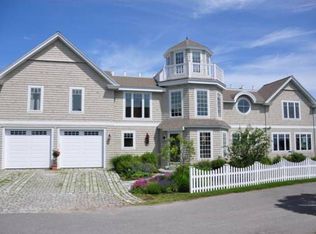 18 Smugglers Cove Rd, Cape Elizabeth, ME 04107