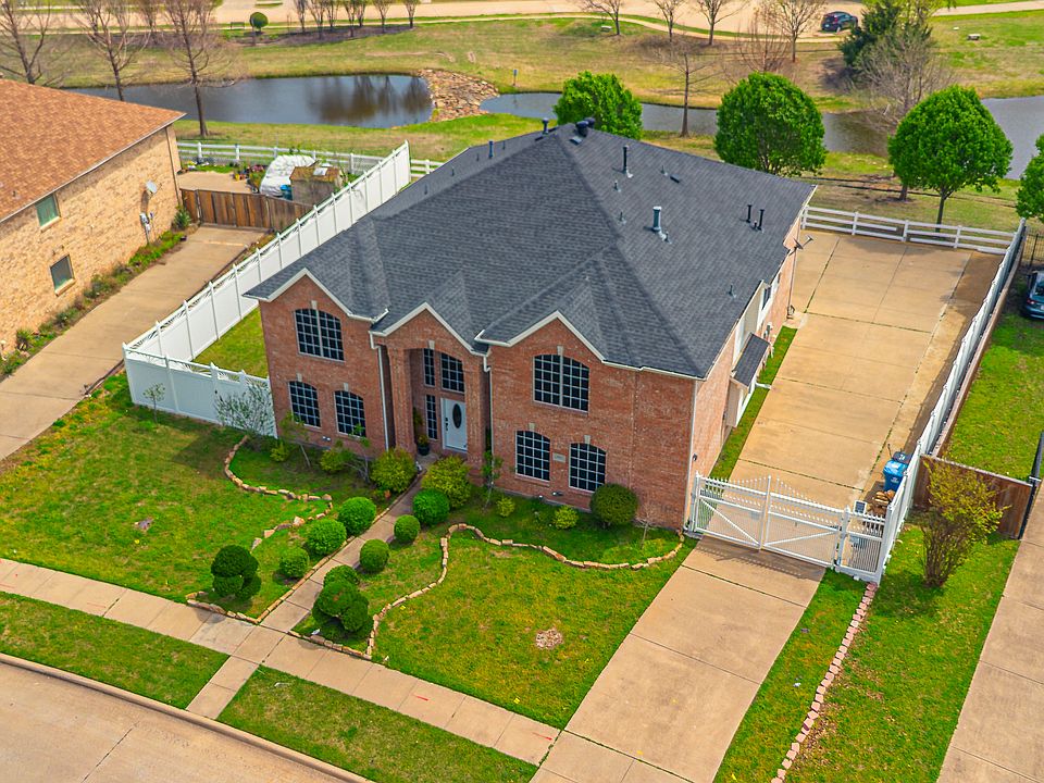 1st image of 808 Sabona Dr