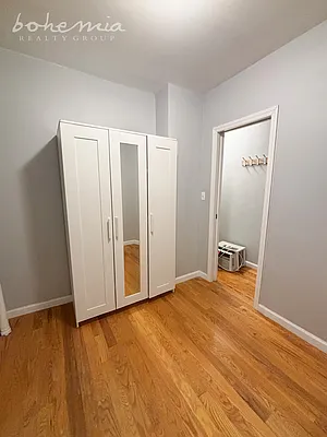 Rented by Bohemia Realty Group | media 6