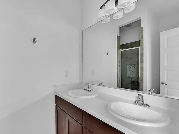 2nd image of 3610 Valeria St #1