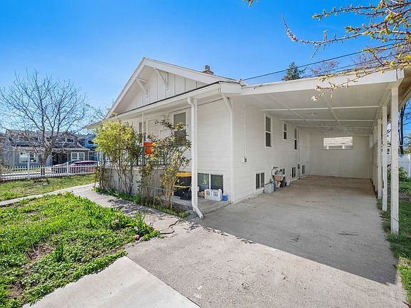 3rd image of 2227 E 4th Ave