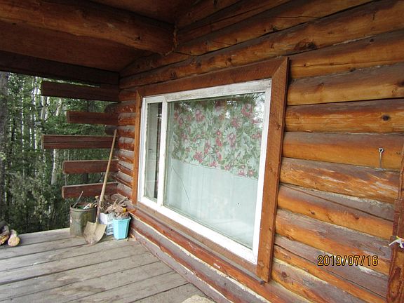 4th image of 5439 Alaska Hwy