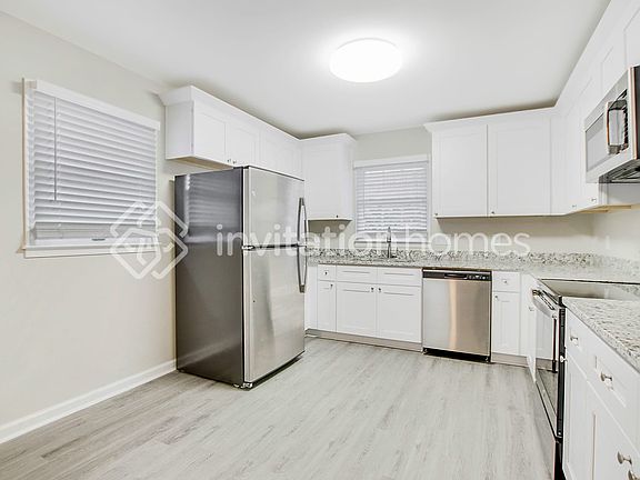 5th image of 4940 Rock Valley Dr
