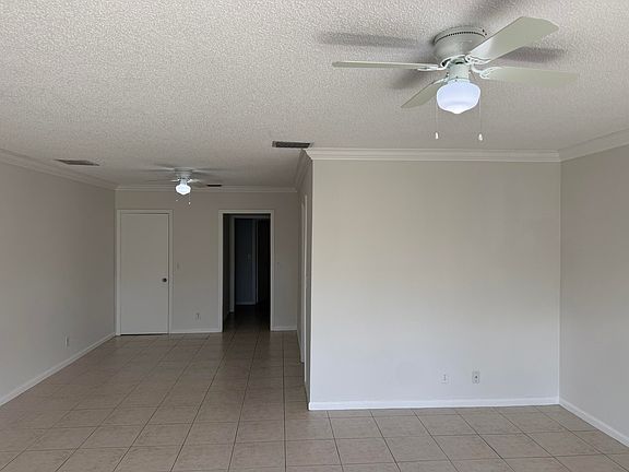 4th image of 6575 NE 7th Ave