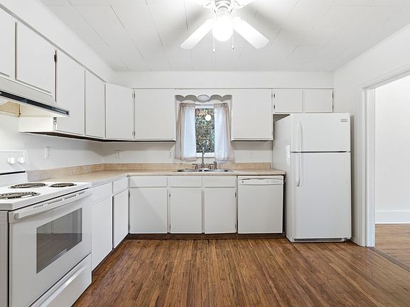3rd image of 265 3rd Ave