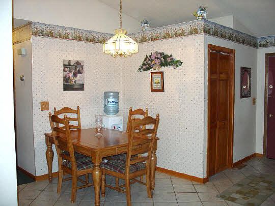 4th image of 229 Picadilly Dr S