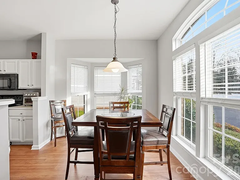 4723 Forestridge Commons Dr — Photo 7
