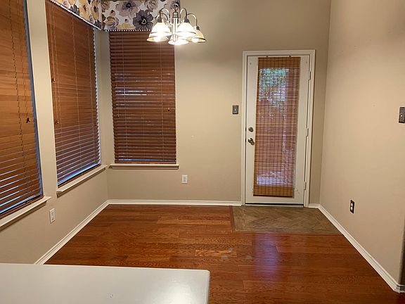 5th image of 10098 Teal Hollow Dr