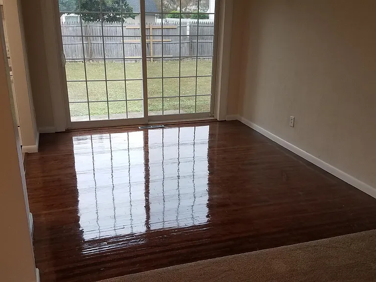 1716 Skyline Dr — Photo 5