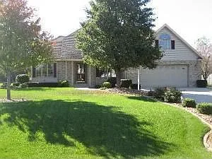 2830 Stone Ridge Dr photo 1