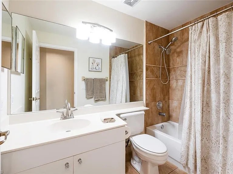 7762 Gardner Dr #102 — Photo 23