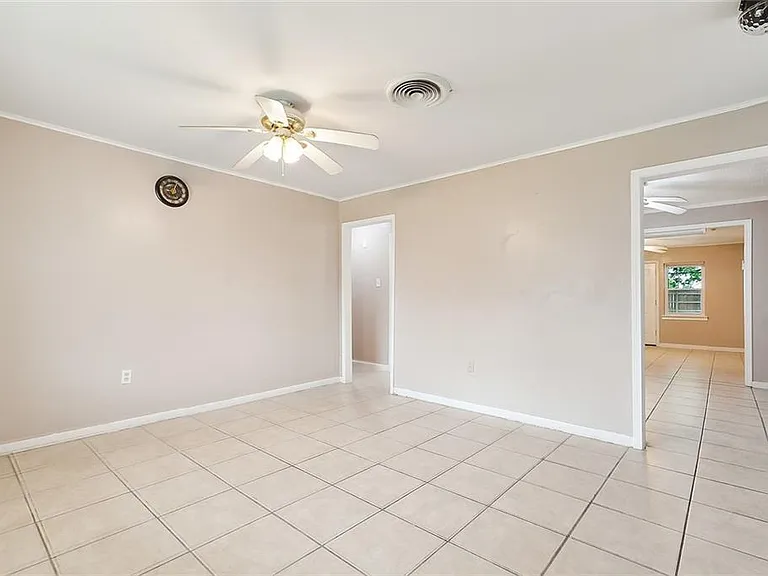 1120 Evergreen Dr — Photo 6