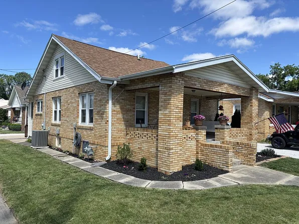 1157 S East St, Jacksonville, IL 62650