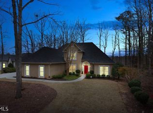 910 Forest Overlook Trl SW, Atlanta, GA 30331