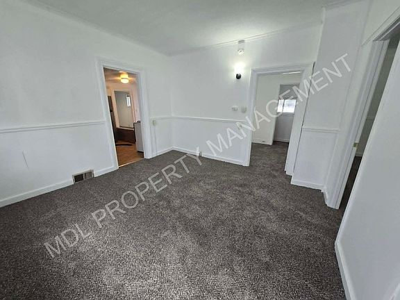 2nd image of 316 N Jackson St #1