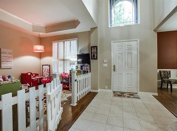 3rd image of 3208 Cobble Brook Ln