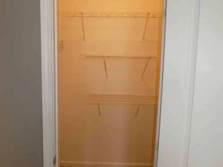 1951 Ofarrell St #100 — Photo 23