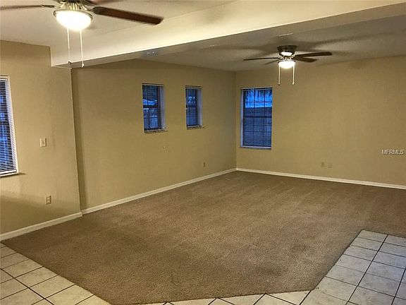 3rd image of 10304 Summit Square Dr