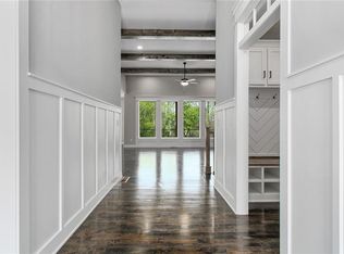 2139 SW Hook Farm Dr, Lees Summit, MO 64082