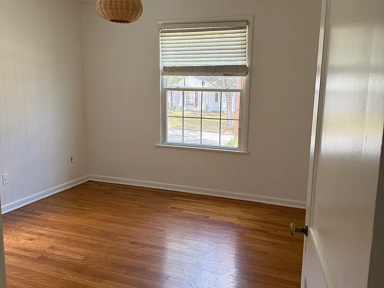 312 E C Ave — Photo 20