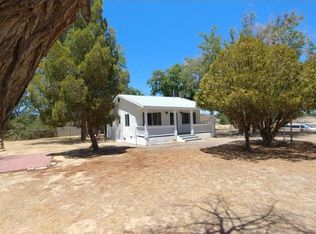 1032 W Newgrove St, Lancaster, CA 93534