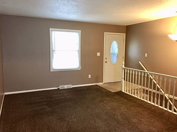 2nd image of 1485 Langley St SE