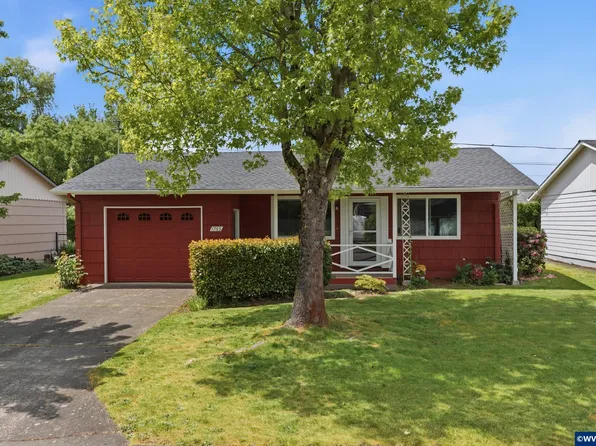 1765 Umpqua Rd, Woodburn, OR 97071