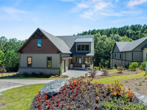 711 Hemlock Ct, Salem, SC 29676